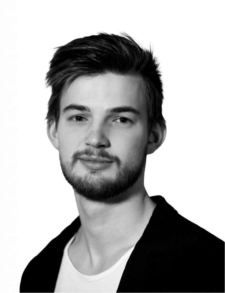 PortraitWeb 787x1024